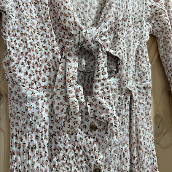 Faithfull The Brand - Trinidad Dress in Pink Rae - 4 - Picture 5 of 12